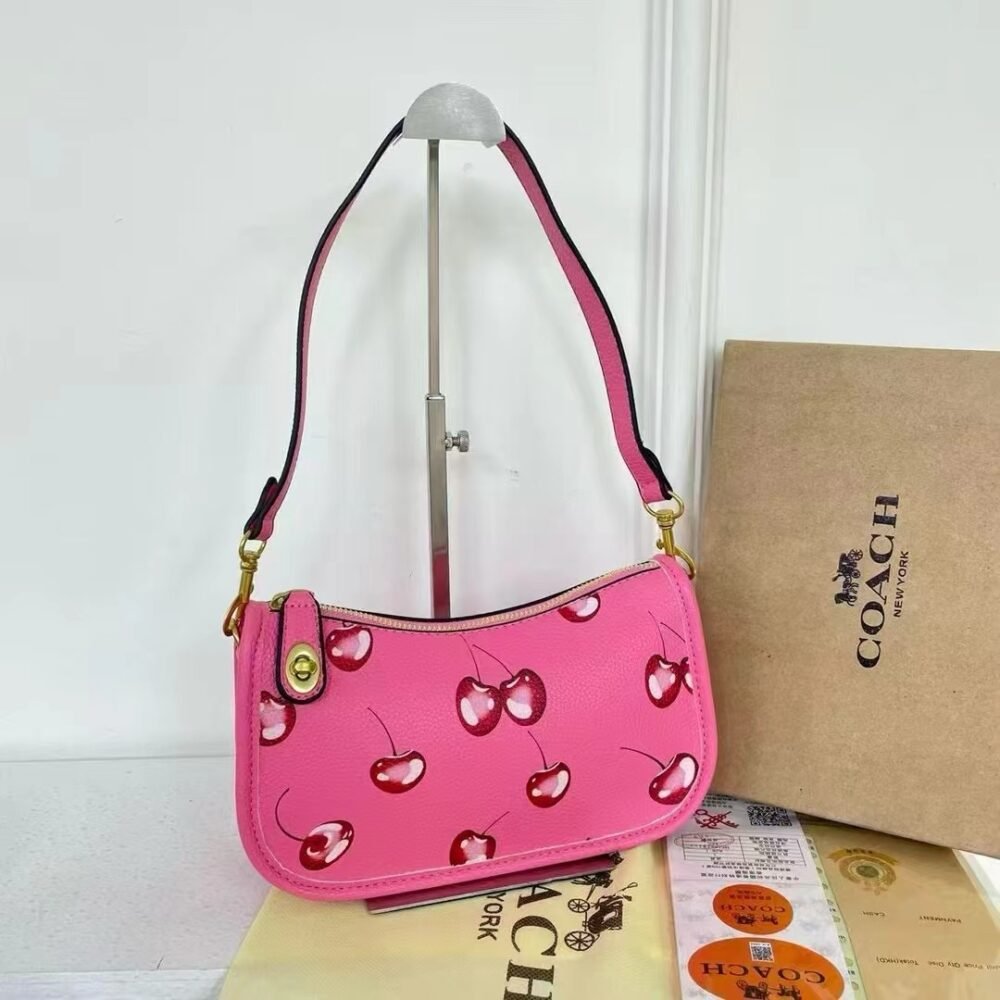 Coach sling 1 - Image 7