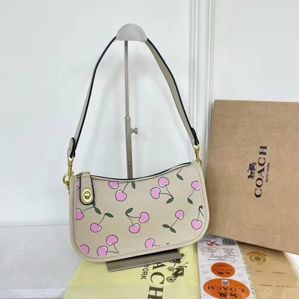 Coach sling 1 - Image 3