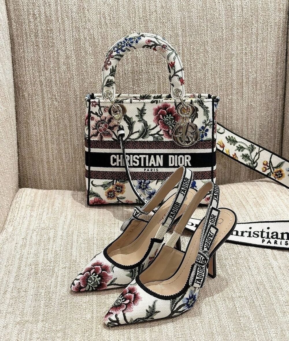 Jadior embroidered heel 2